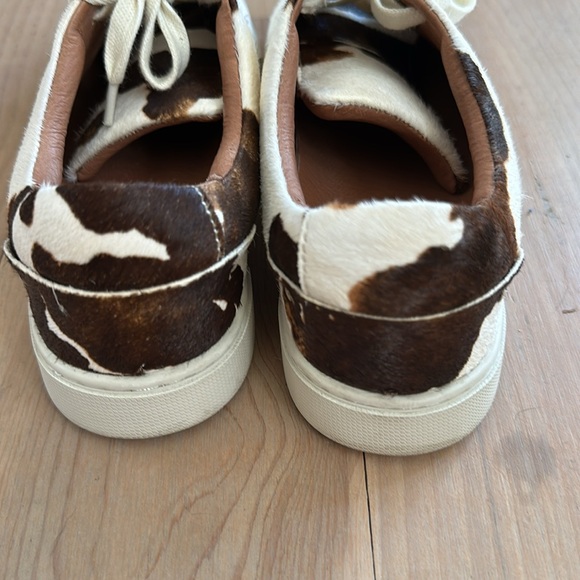FRYE women’s ivy low lace leather suede sneakers cow print 7.5 - Picture 3 of 6